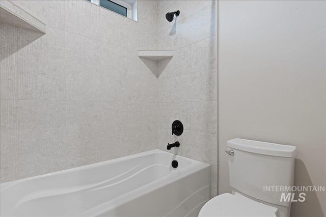 410 W Sand Dune Ln, Boise, ID 83702