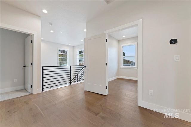 410 W Sand Dune Ln, Boise, ID 83702