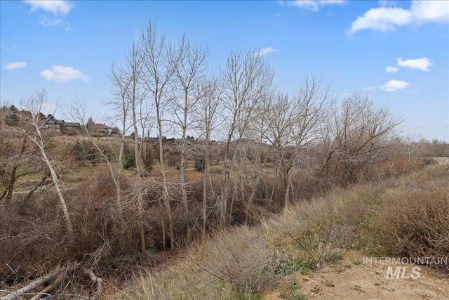 410 W Sand Dune Ln, Boise, ID 83702