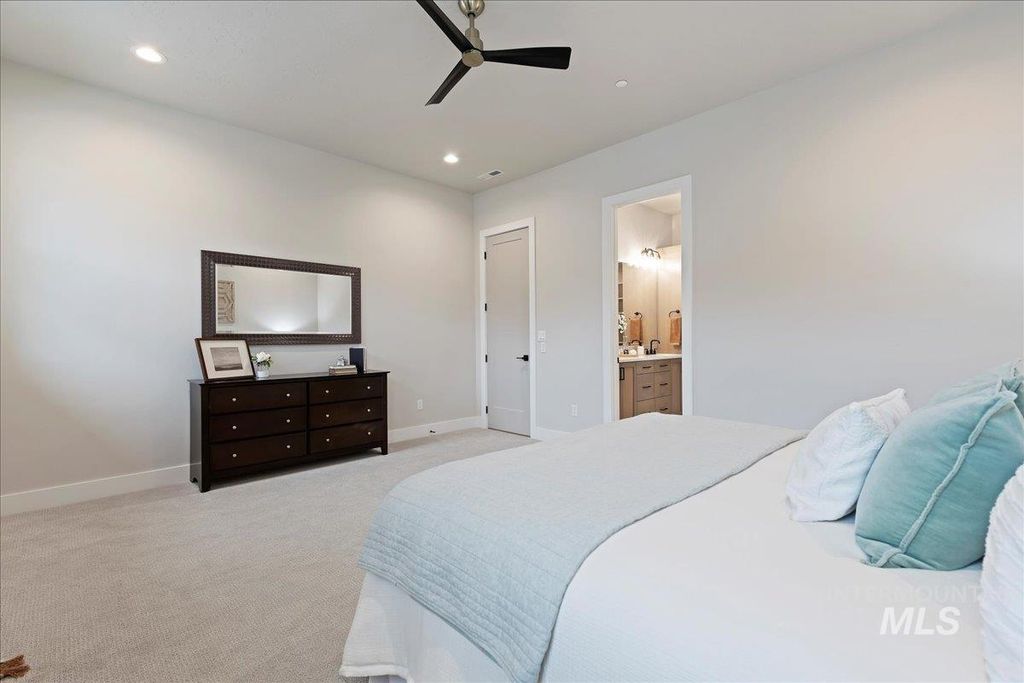 410 W Sand Dune Ln, Boise, ID 83702 photo 16