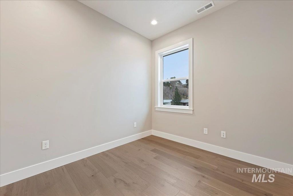 410 W Sand Dune Ln, Boise, ID 83702 photo 21