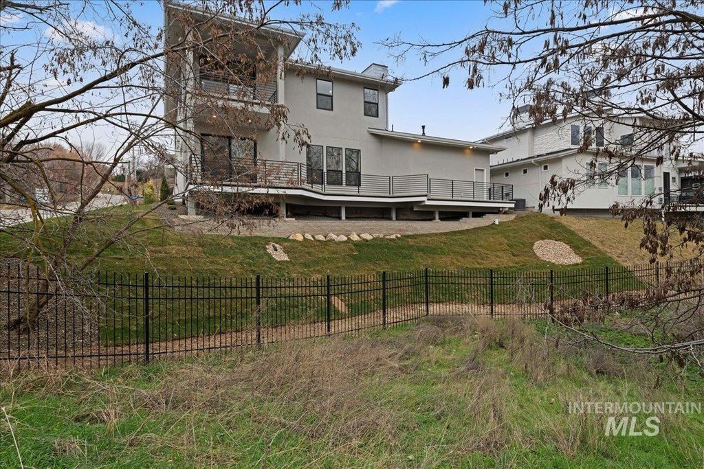 410 W Sand Dune Ln, Boise, ID 83702 photo 40