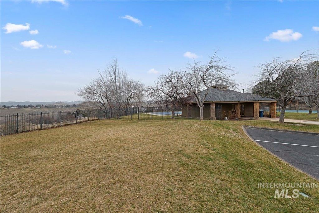 410 W Sand Dune Ln, Boise, ID 83702 photo 42