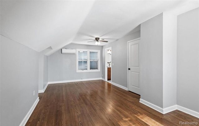 718 N Altadena Avenue, Royal Oak, MI 48067