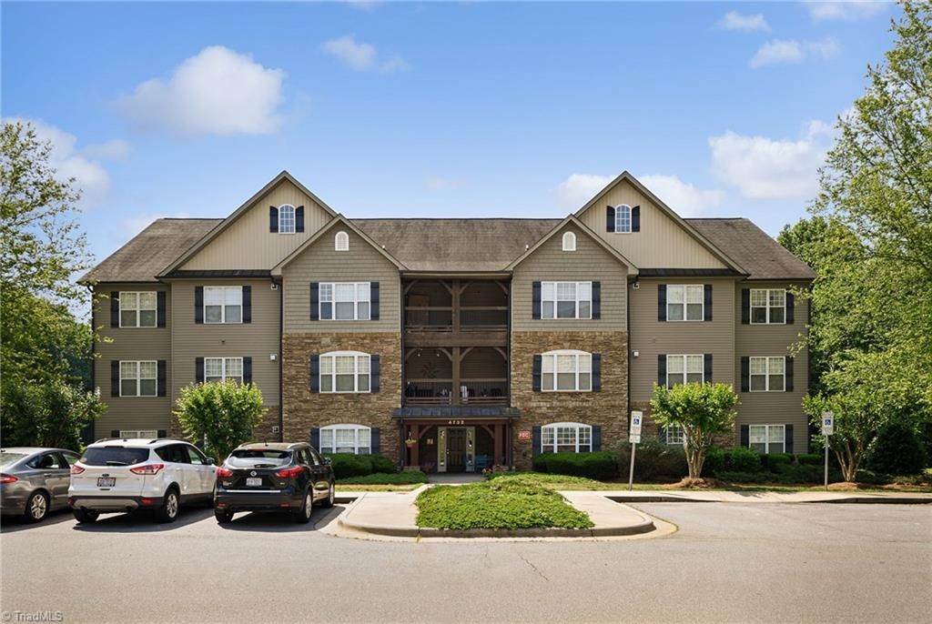 4732 Tatton Park Circle 3B, Winston-salem, NC 27103