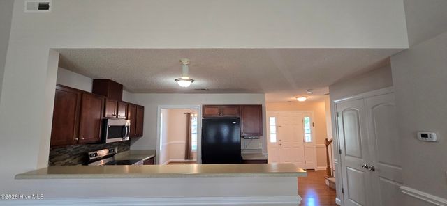 2553 Saddleback Drive A, Winterville, NC 28590