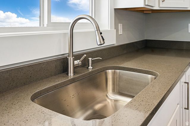 3879 N HAWKS LANDING LP, Cedar City, UT 84721