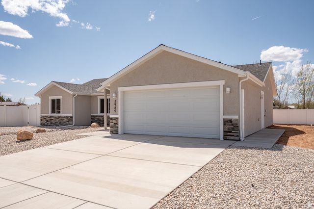 3879 N HAWKS LANDING LP, Cedar City, UT 84721