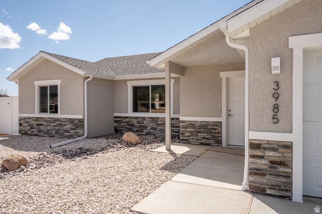 3879 N HAWKS LANDING LP, Cedar City, UT 84721