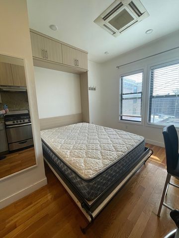 21 Fifth Street 24, Chelsea, MA 02150