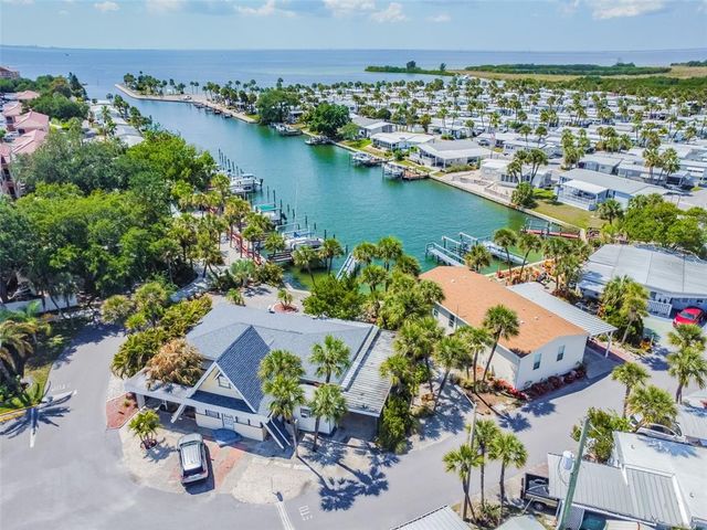 4851 W GANDY BOULEVARD B4L30, Tampa, FL 33611