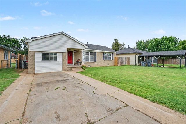 407 NW 30th St, Lawton, OK 73505