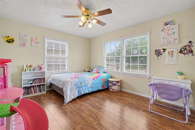 407 NW 30th St, Lawton, OK 73505