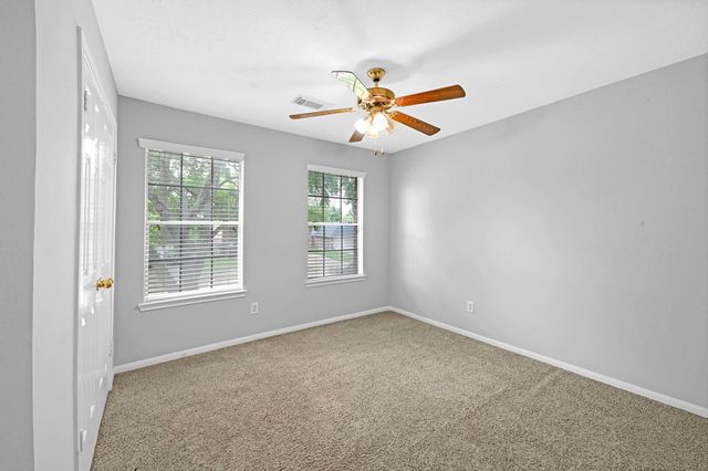 3102 Millers Oak Ln, Rosenberg, TX 77498