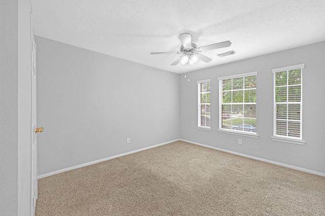 3102 Millers Oak Ln, Rosenberg, TX 77498