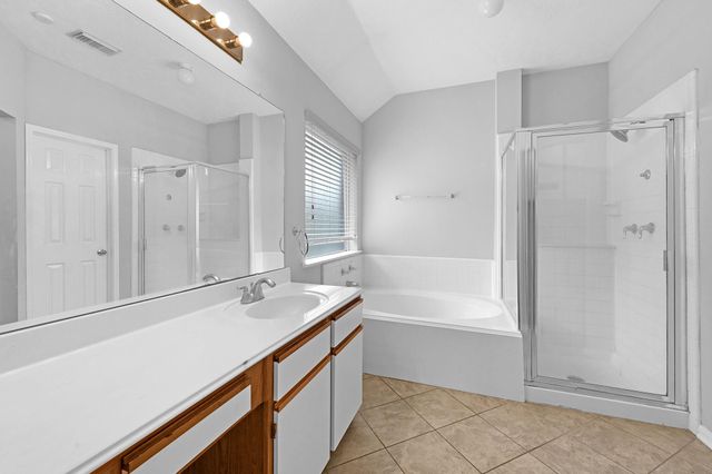 3102 Millers Oak Ln, Rosenberg, TX 77498