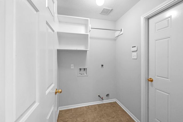 3102 Millers Oak Ln, Rosenberg, TX 77498