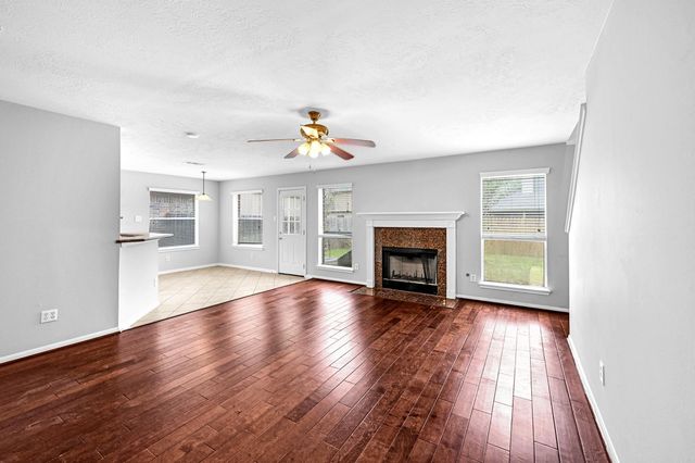 3102 Millers Oak Ln, Rosenberg, TX 77498