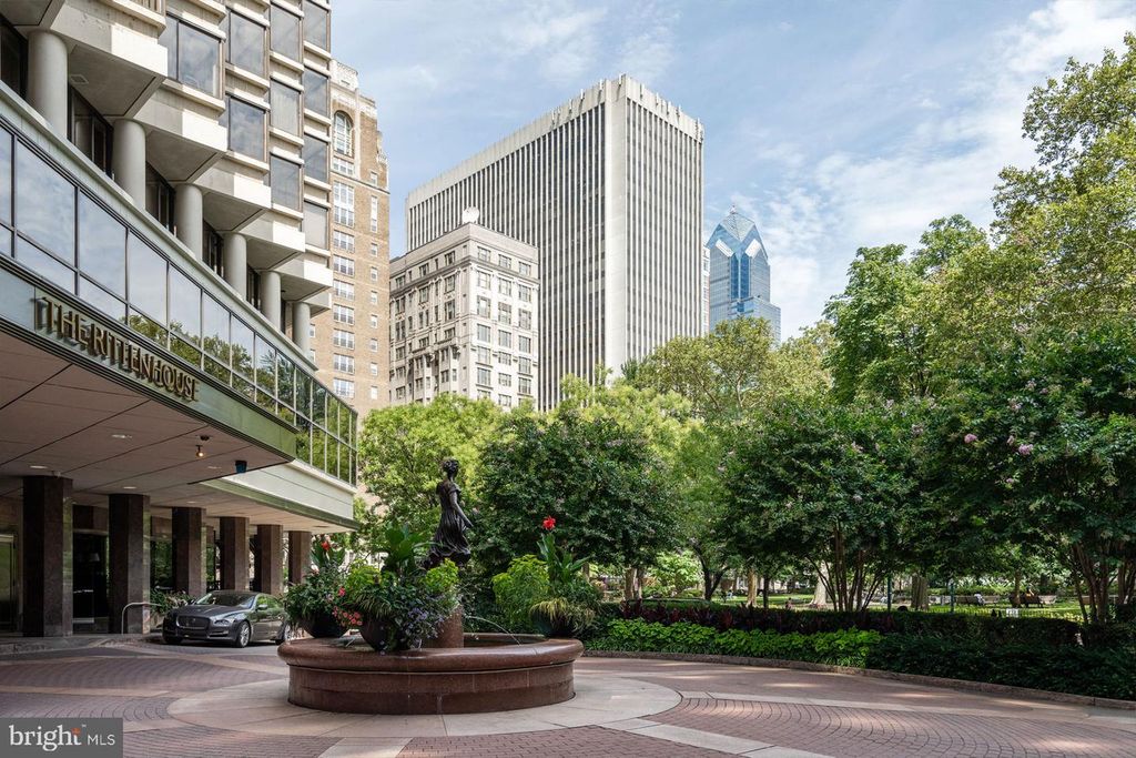 210 W RITTENHOUSE SQ #1704, PHILADELPHIA, PA 19103 — photo 2