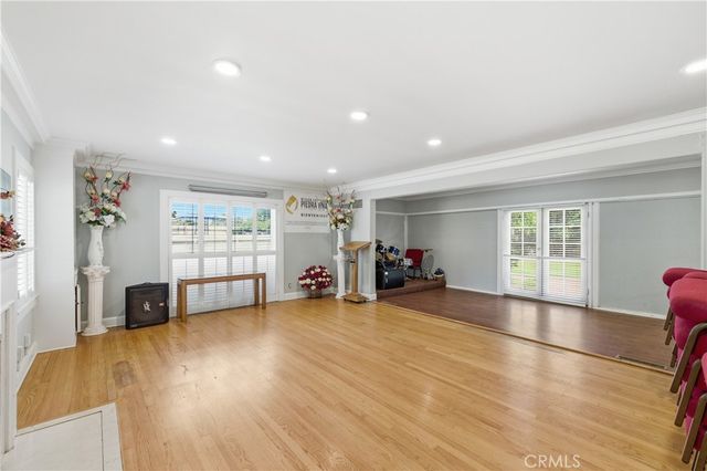 2132 Chester, Bakersfield, CA 93304