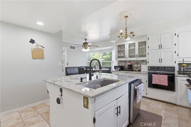 2132 Chester, Bakersfield, CA 93304