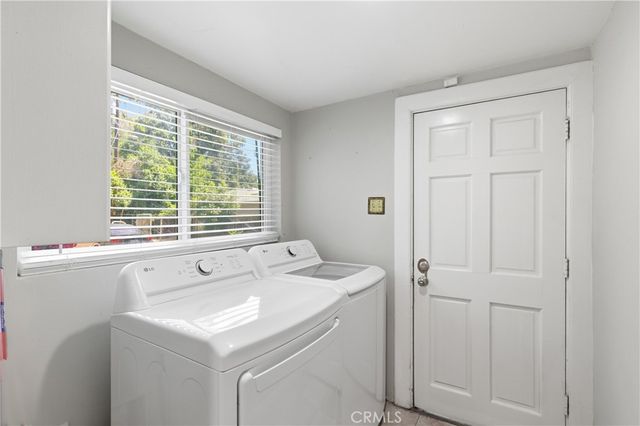 2132 Chester, Bakersfield, CA 93304