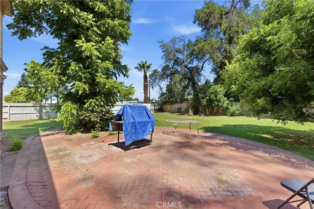 2132 Chester, Bakersfield, CA 93304