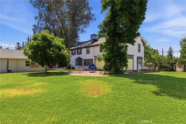 2132 Chester, Bakersfield, CA 93304