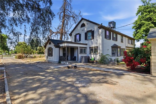 2132 Chester, Bakersfield, CA 93304