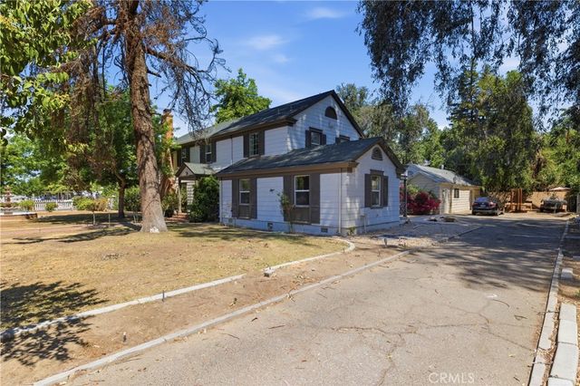 2132 Chester, Bakersfield, CA 93304