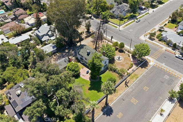 2132 Chester, Bakersfield, CA 93304