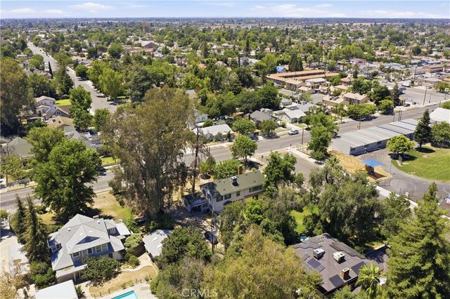 2132 Chester, Bakersfield, CA 93304