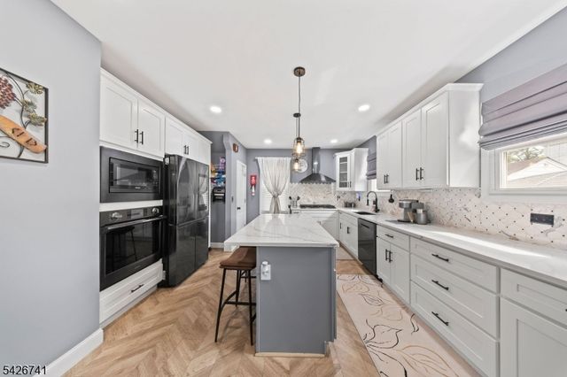 88 Woodbine Ave, Newark City, NJ 07106