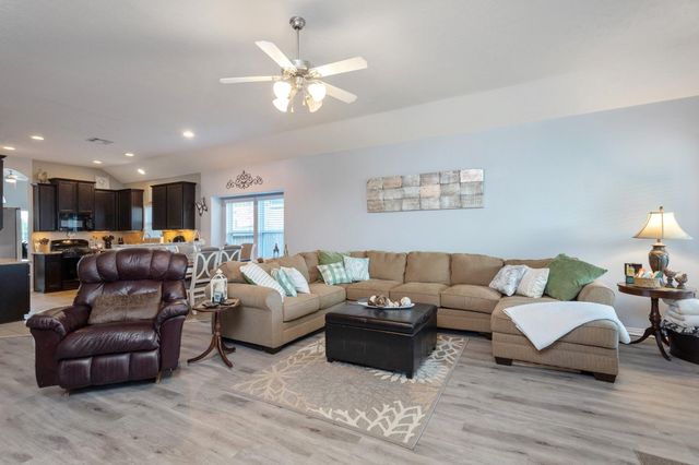 3056 Winterberry Lane, Dickinson, TX 77539