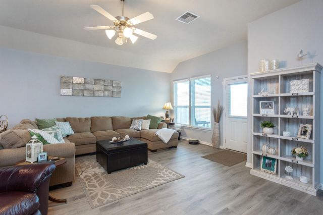 3056 Winterberry Lane, Dickinson, TX 77539