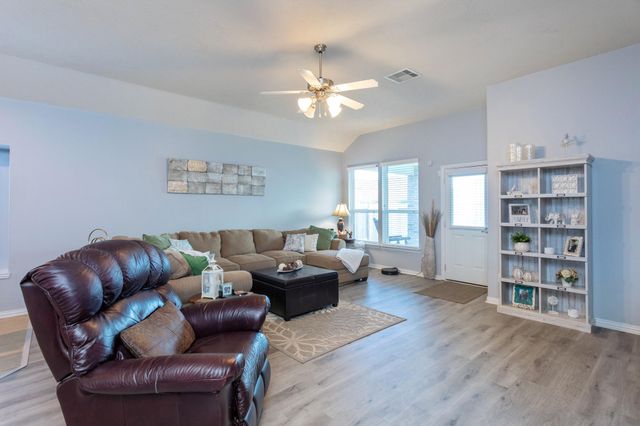 3056 Winterberry Lane, Dickinson, TX 77539