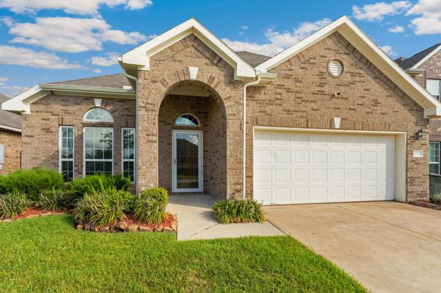 3056 Winterberry Lane, Dickinson, TX 77539