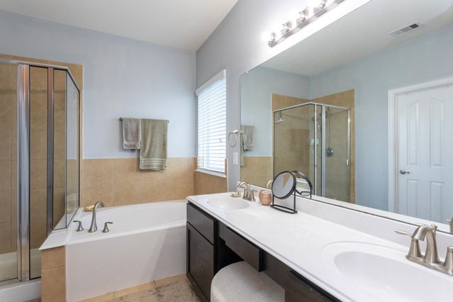 3056 Winterberry Lane, Dickinson, TX 77539