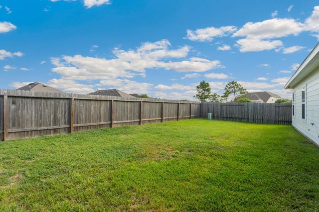 3056 Winterberry Lane, Dickinson, TX 77539