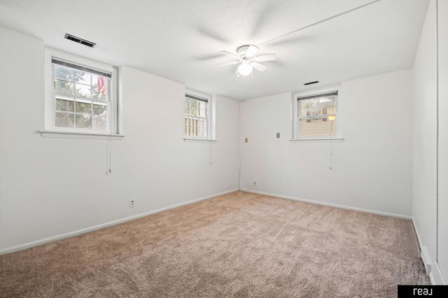9640 Spaulding Street, Omaha, NE 68134
