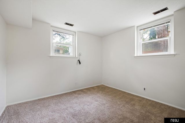 9640 Spaulding Street, Omaha, NE 68134