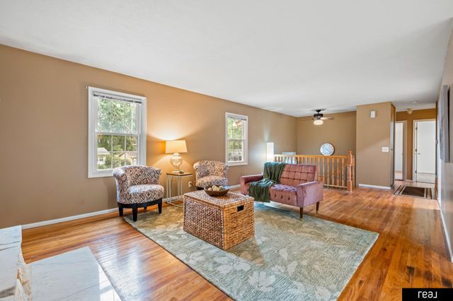 9640 Spaulding Street, Omaha, NE 68134