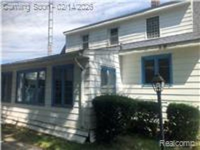 1651 N Chevrolet Avenue, Flint, MI 48504