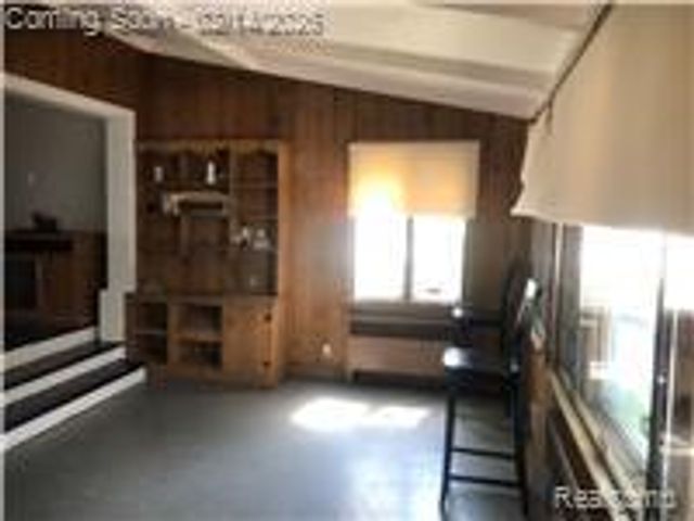 1651 N Chevrolet Avenue, Flint, MI 48504