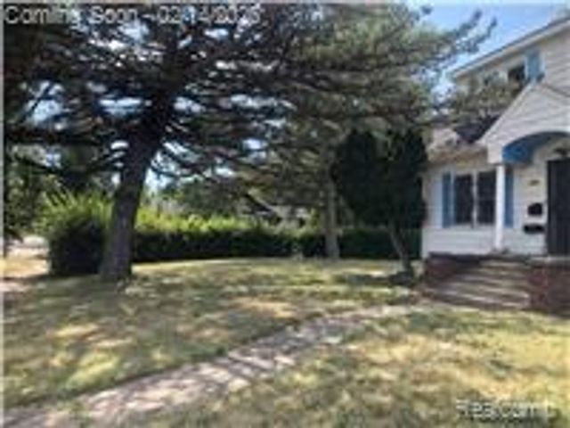 1651 N Chevrolet Avenue, Flint, MI 48504
