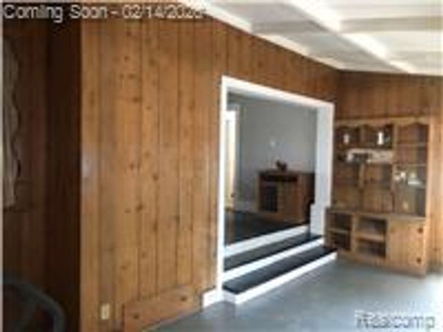 1651 N Chevrolet Avenue, Flint, MI 48504