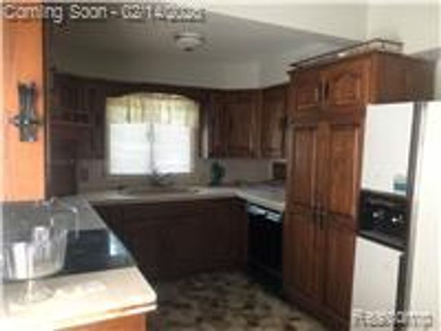 1651 N Chevrolet Avenue, Flint, MI 48504