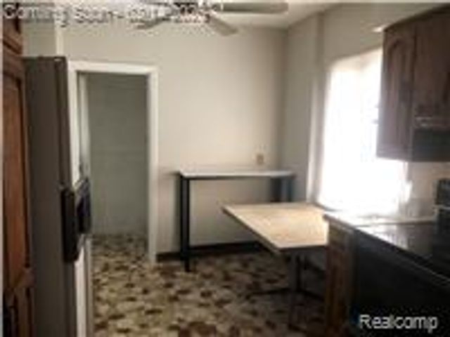 1651 N Chevrolet Avenue, Flint, MI 48504