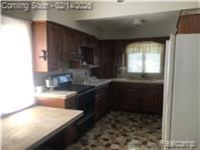 1651 N Chevrolet Avenue, Flint, MI 48504