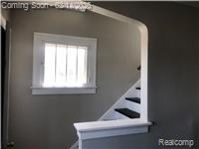 1651 N Chevrolet Avenue, Flint, MI 48504